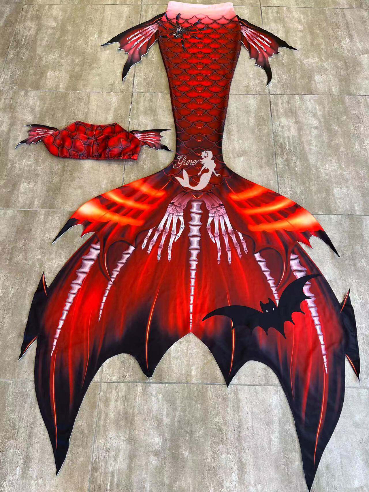 Oryginalny męski i żeński stró – Aquarium & Marine Museum Universiti Malaysia Sabah Kota Kinabalu Sabah recenzja i cena